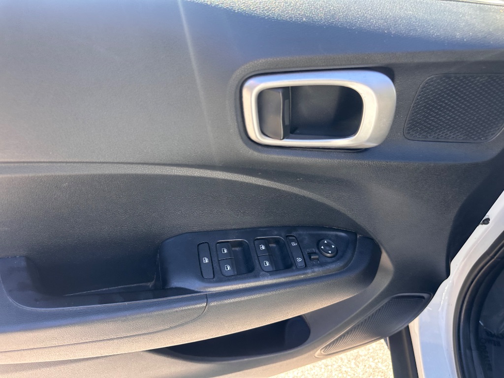 2021 Hyundai Venue - $10,999