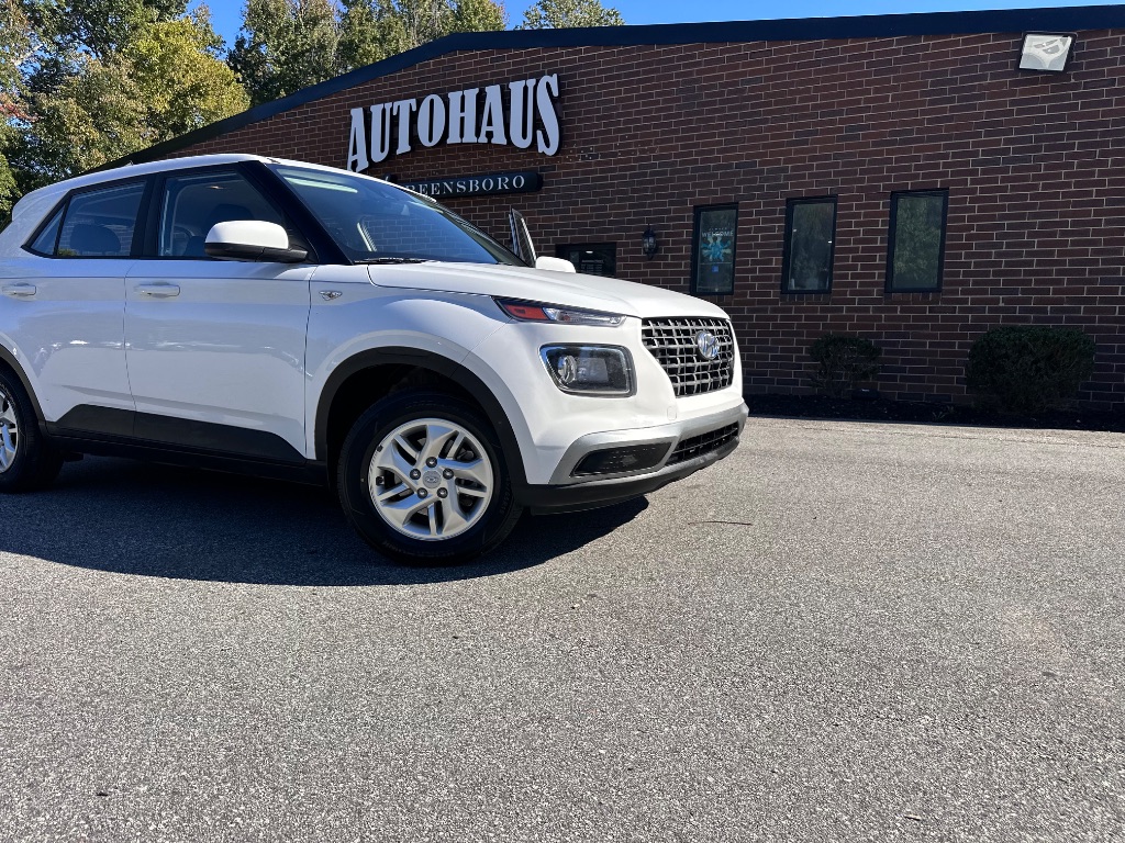 2021 Hyundai Venue - $10,999
