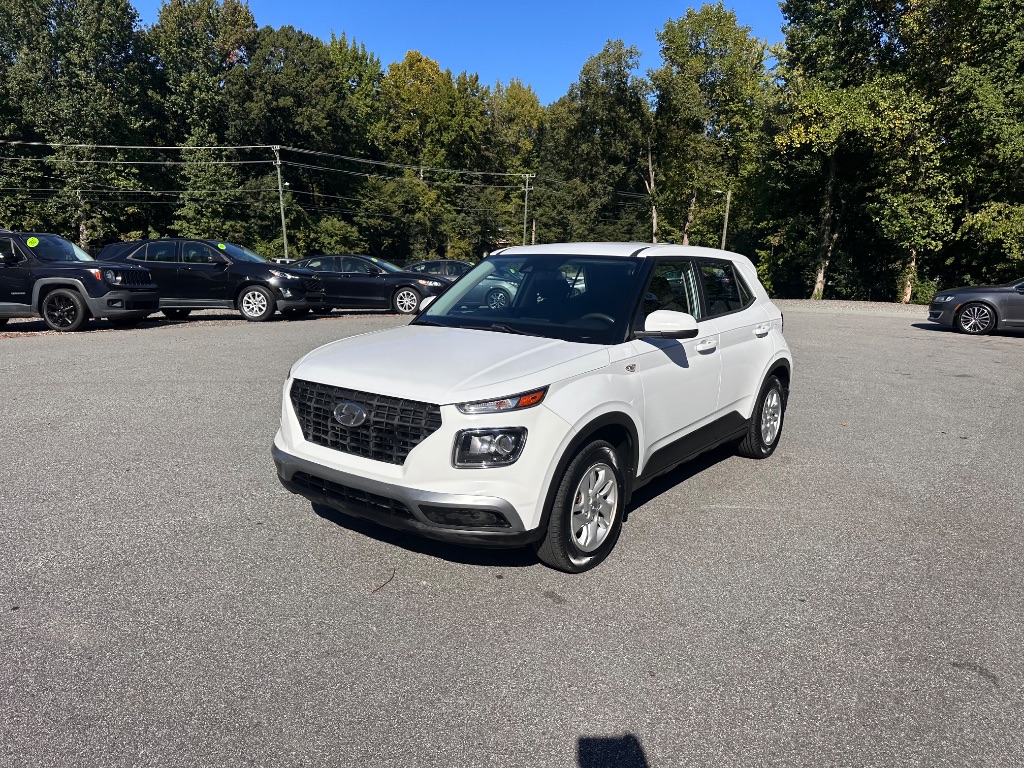 2021 Hyundai Venue - $10,999