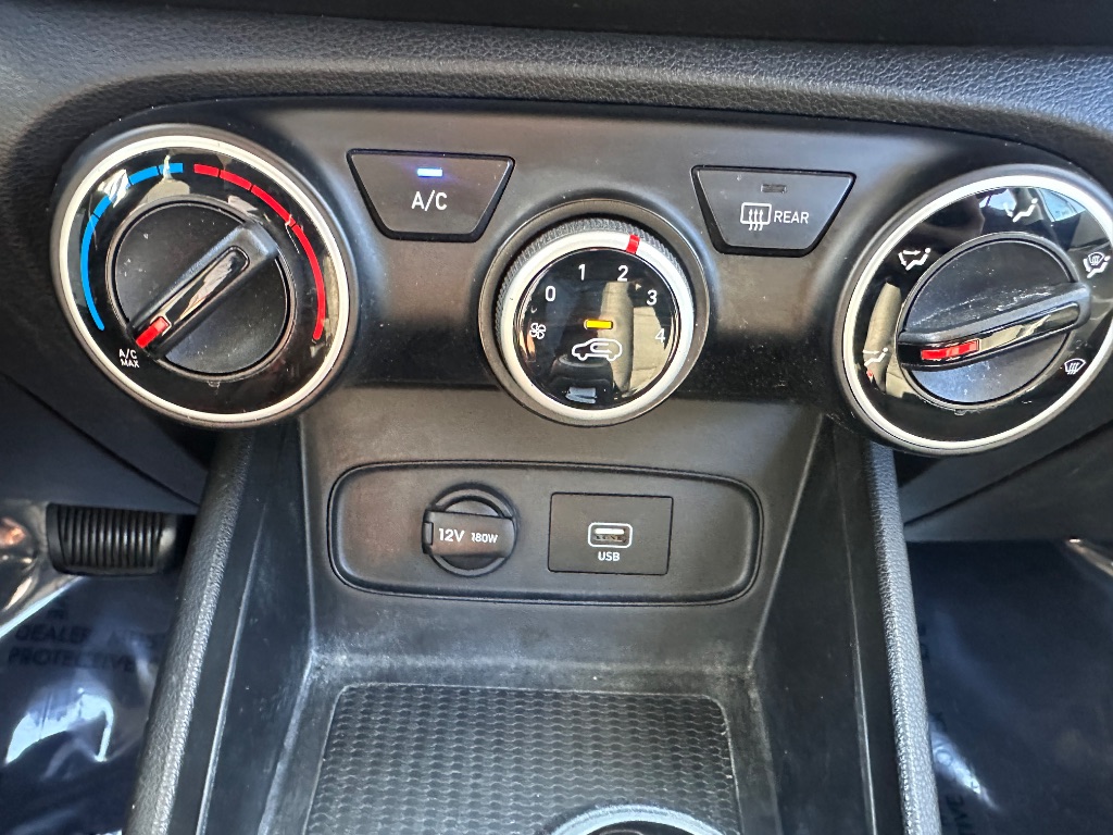 2021 Hyundai Venue - $10,999