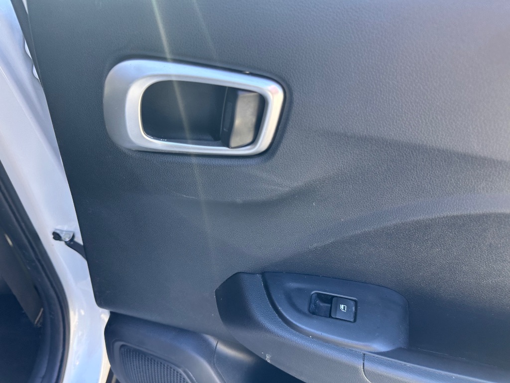 2021 Hyundai Venue - $10,999