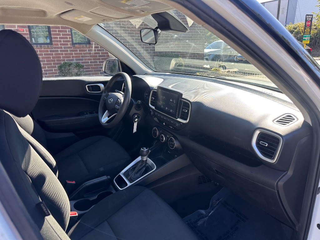 2021 Hyundai Venue - $10,999