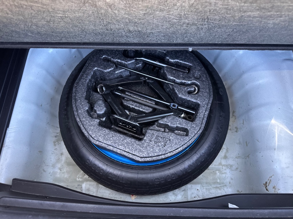 2021 Hyundai Venue - $10,999