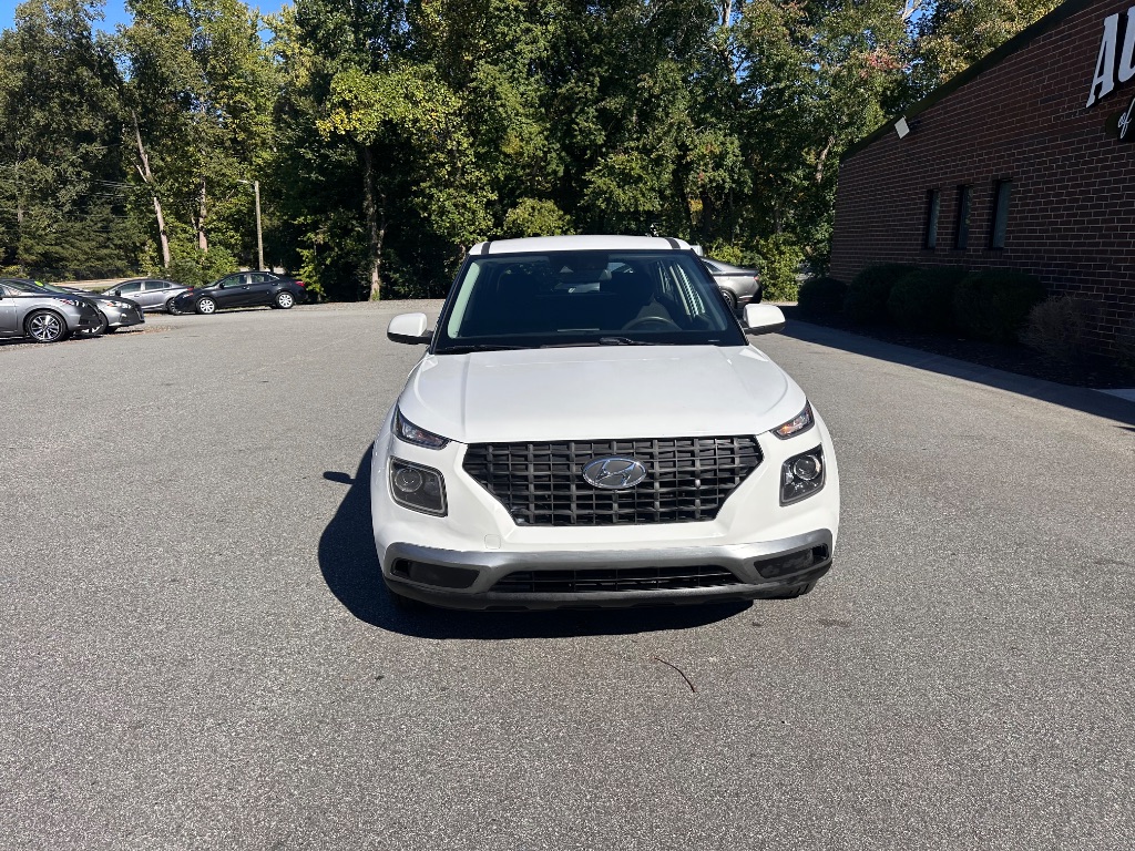 2021 Hyundai Venue - $10,999
