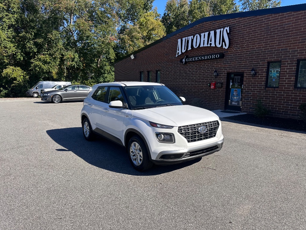2021 Hyundai Venue - $10,999