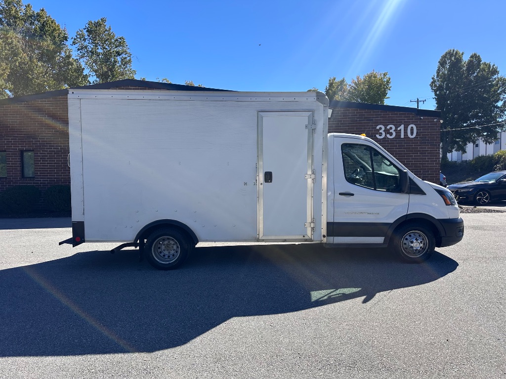2022 Ford Transit - $29,999