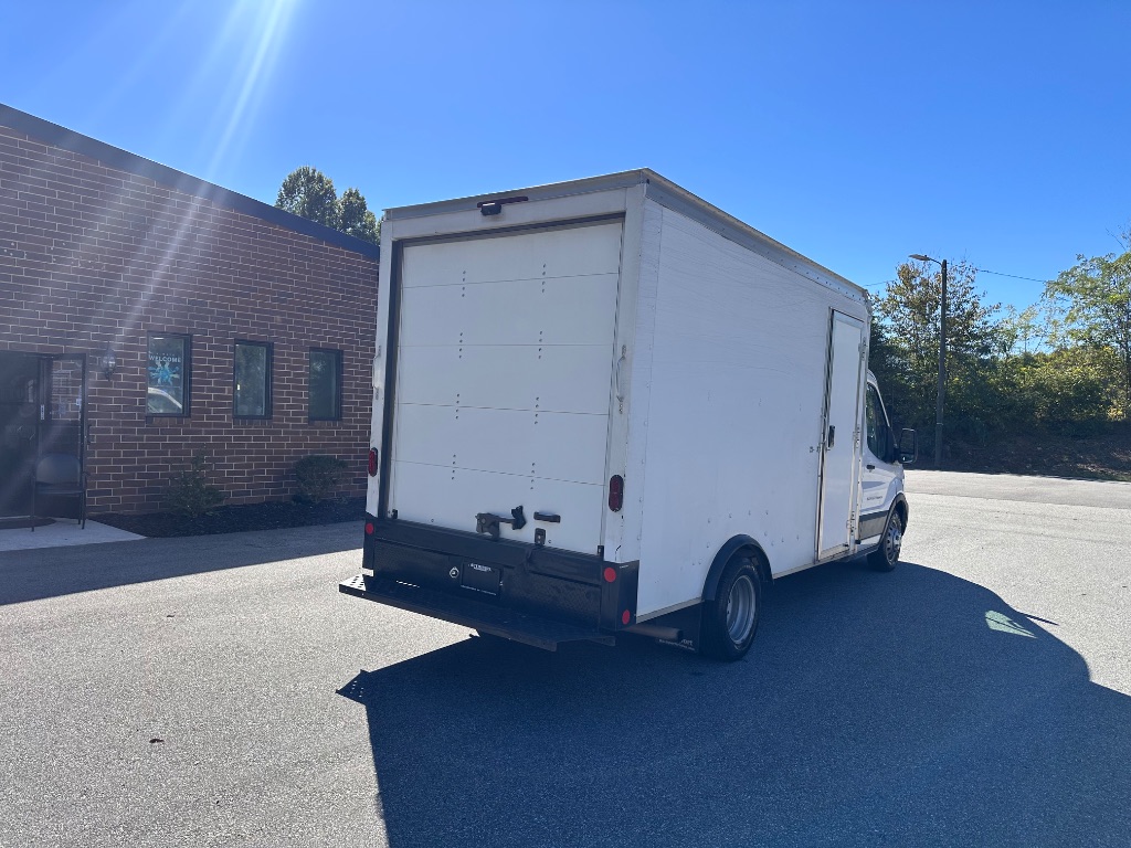 2022 Ford Transit - $29,999
