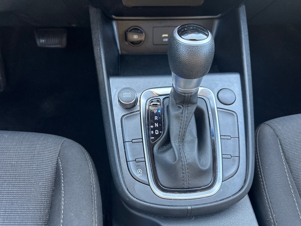 2022 Hyundai Kona - $11,499