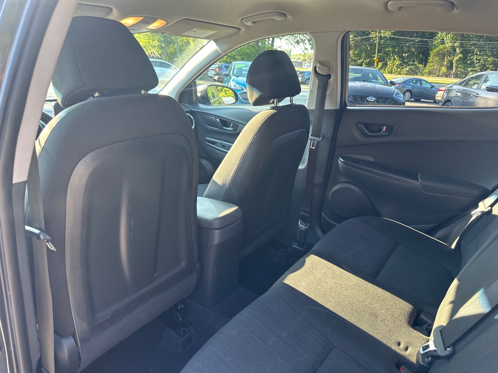 2022 Hyundai Kona - $11,499