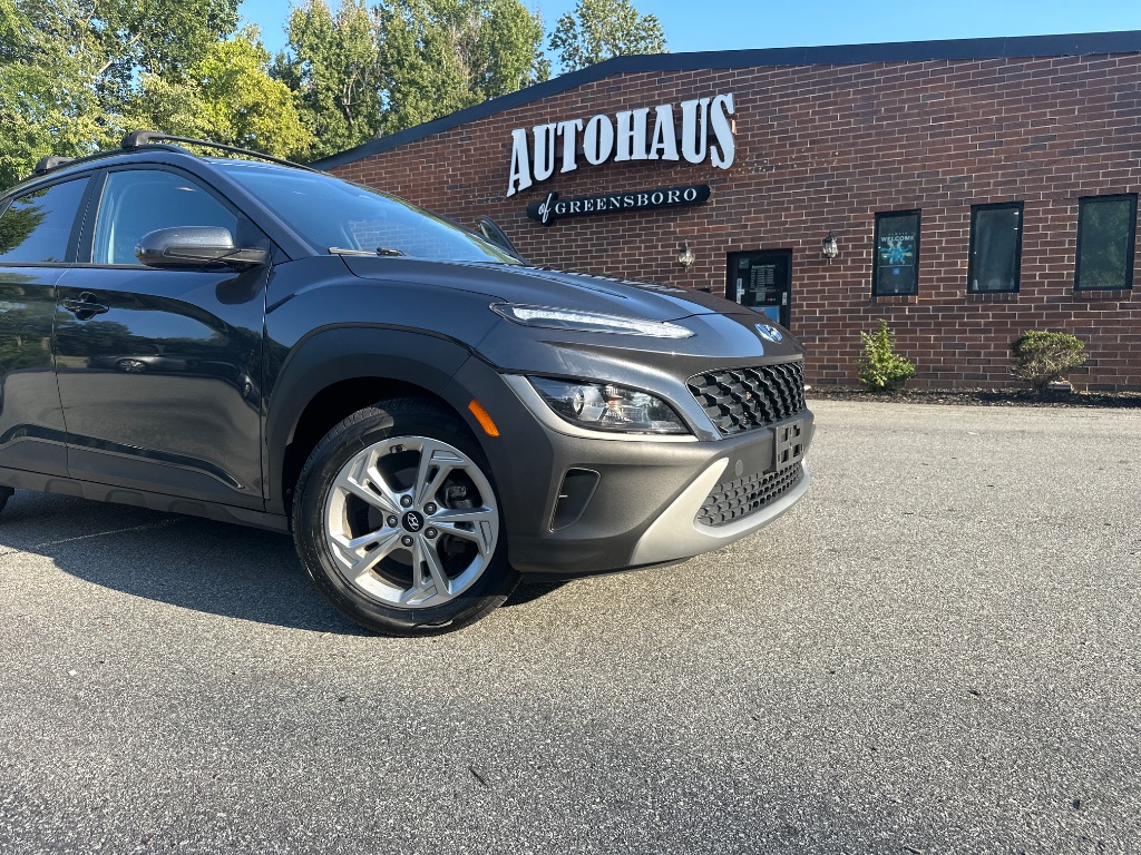 2022 Hyundai Kona - $11,499