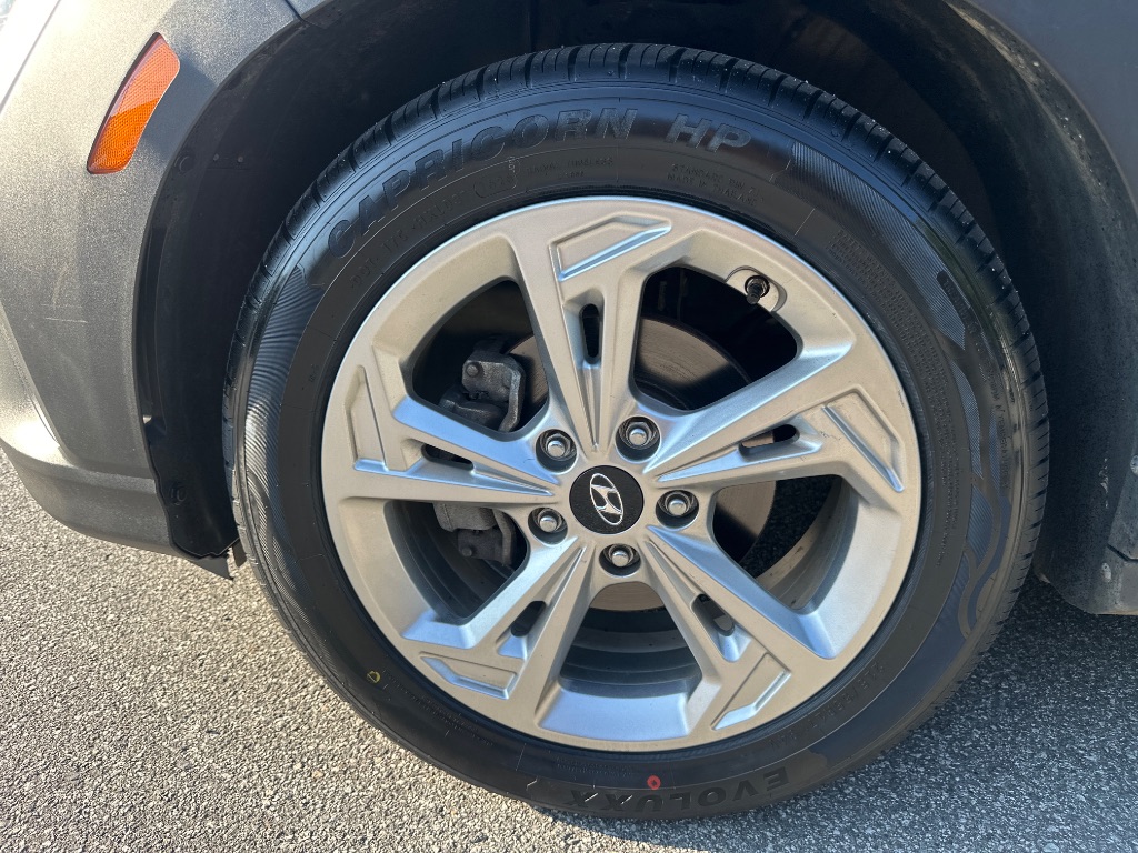 2022 Hyundai Kona - $11,499