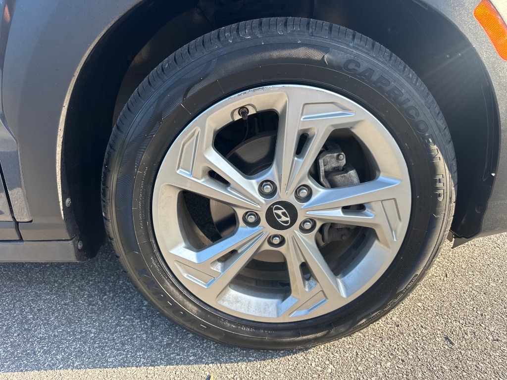 2022 Hyundai Kona - $11,499
