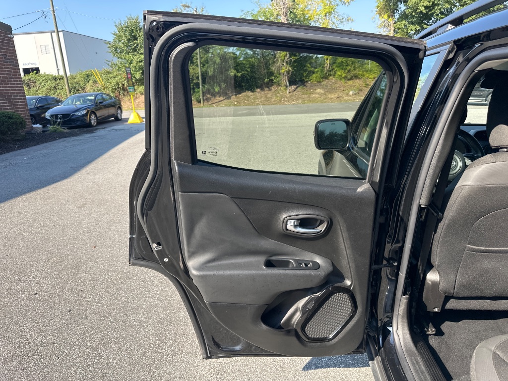 2017 Jeep Renegade - $10,999
