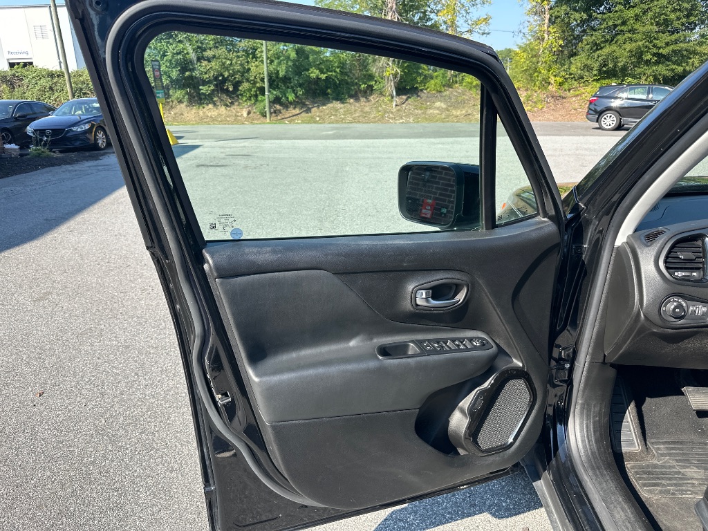 2017 Jeep Renegade - $10,999