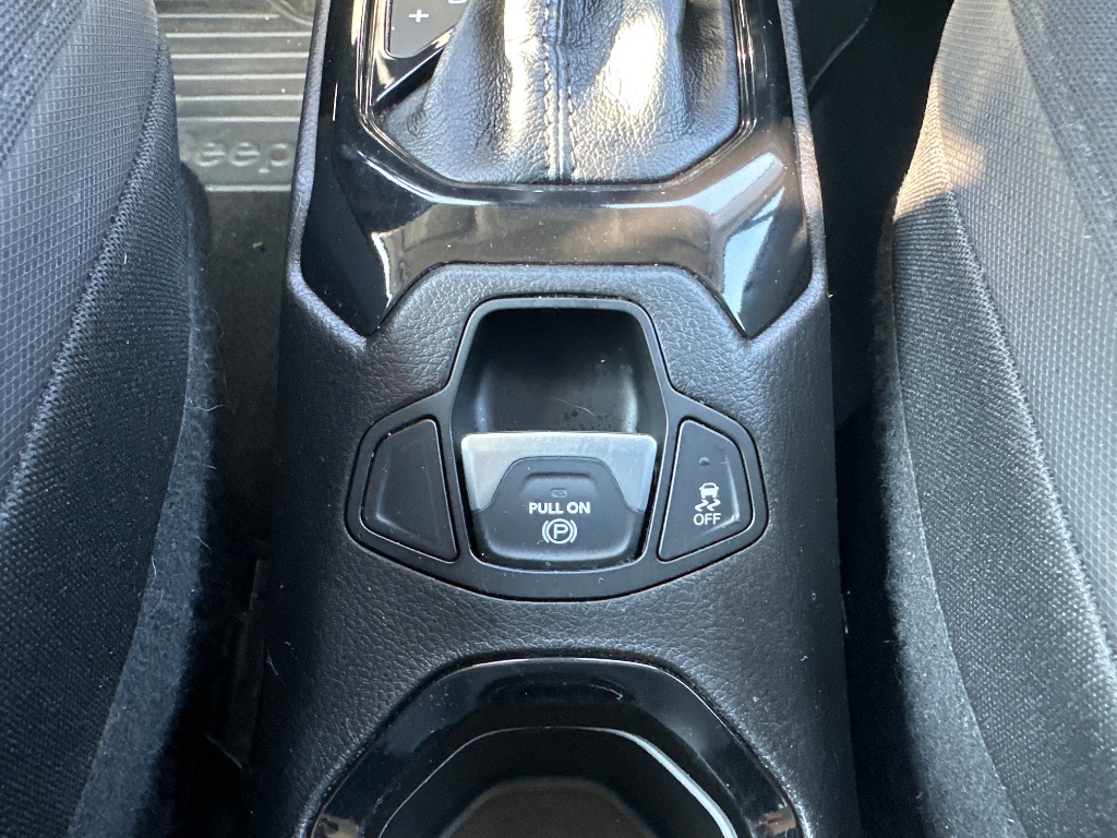 2017 Jeep Renegade - $10,999