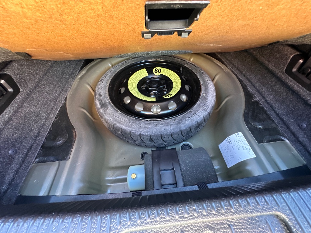 2012 Volkswagen Eos - $8,999