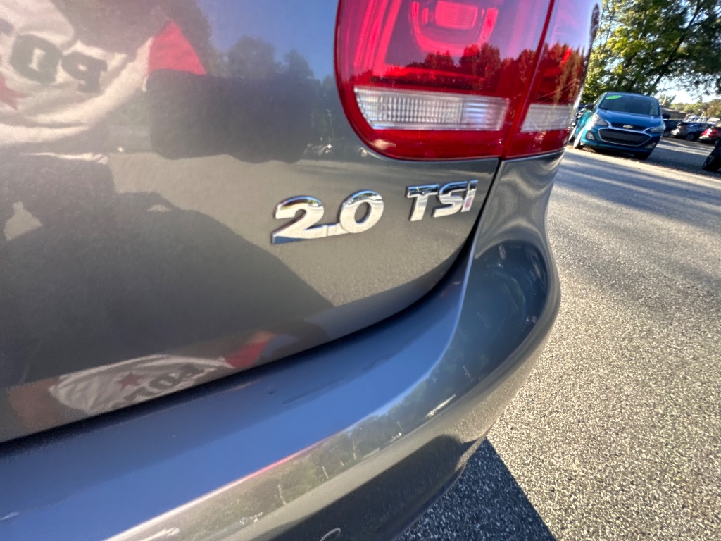 2012 Volkswagen Eos - $8,999