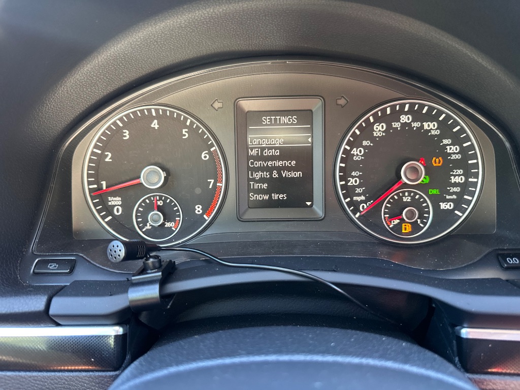 2012 Volkswagen Eos - $8,999