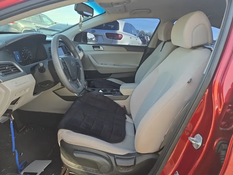 2016 Hyundai Sonata - $9,900