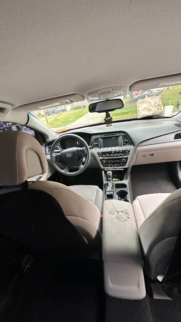 2016 Hyundai Sonata - $9,900