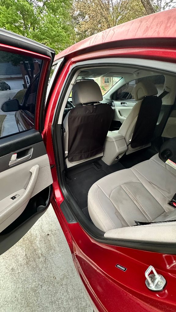 2016 Hyundai Sonata - $9,900