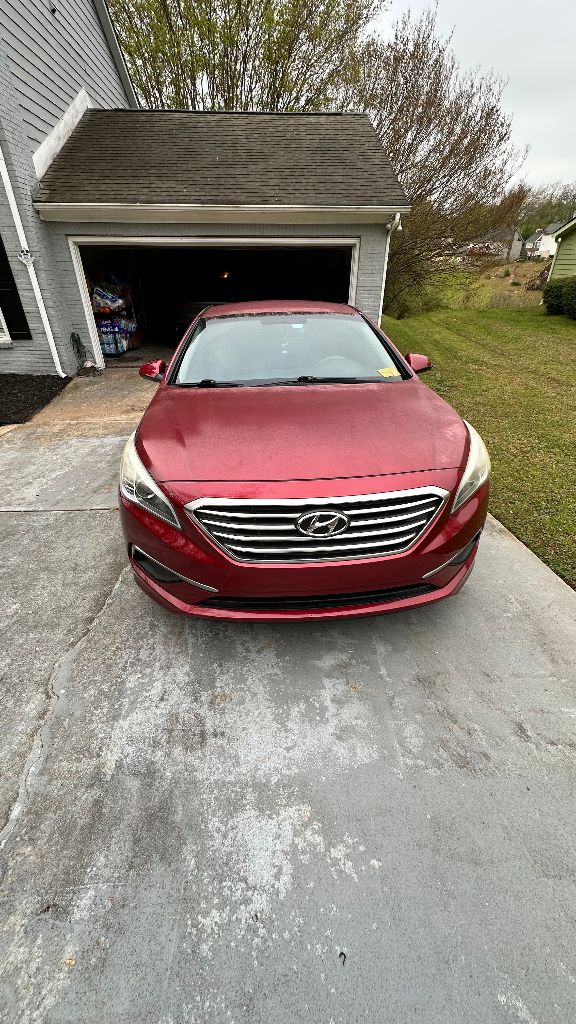 2016 Hyundai Sonata - $9,900