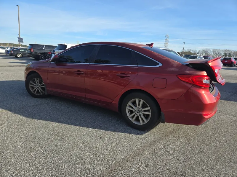 2016 Hyundai Sonata - $9,900