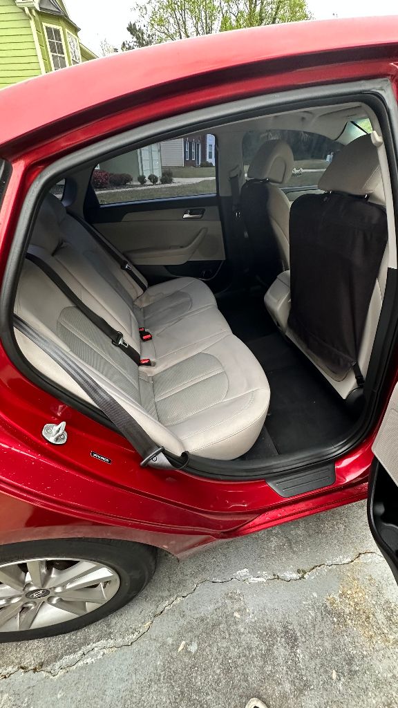 2016 Hyundai Sonata - $9,900