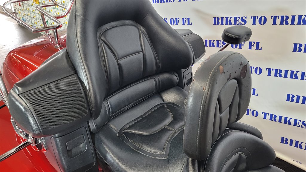 2010 Honda Goldwing GL1800 Road - $25,000