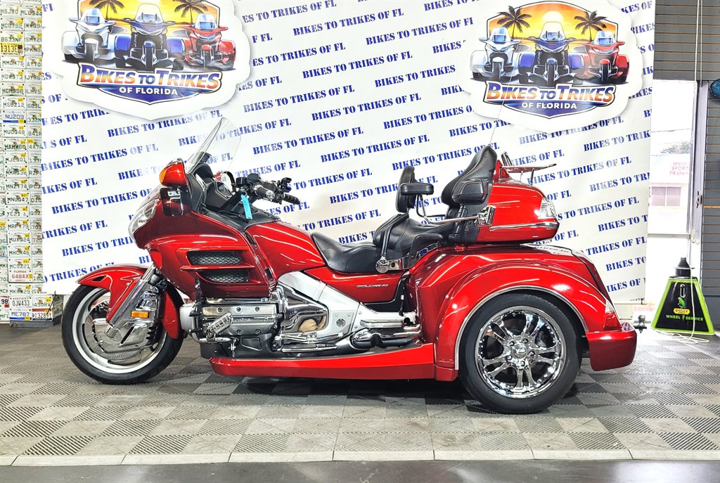 2010 Honda Goldwing GL1800 Road - $25,000