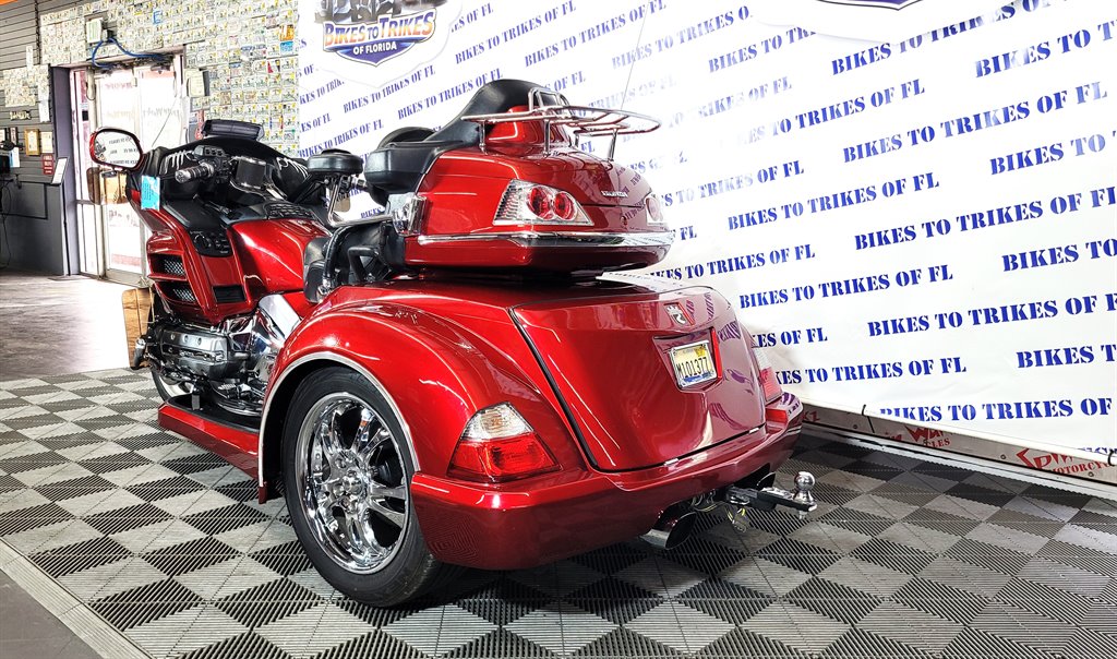 2010 Honda Goldwing GL1800 Road - $25,000