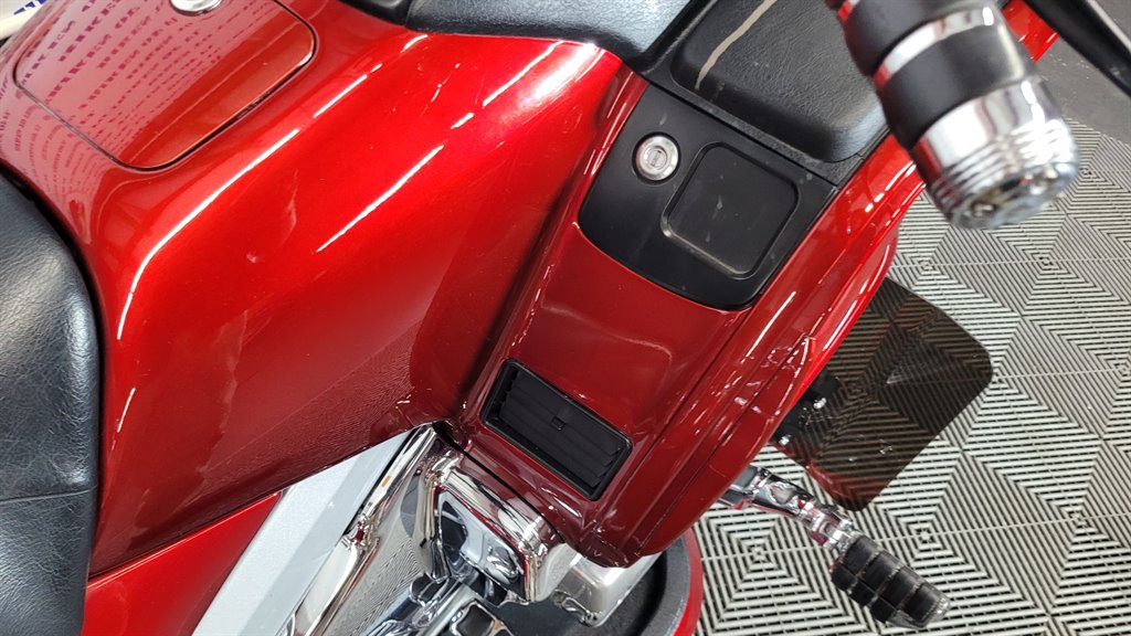 2010 Honda Goldwing GL1800 Road - $25,000