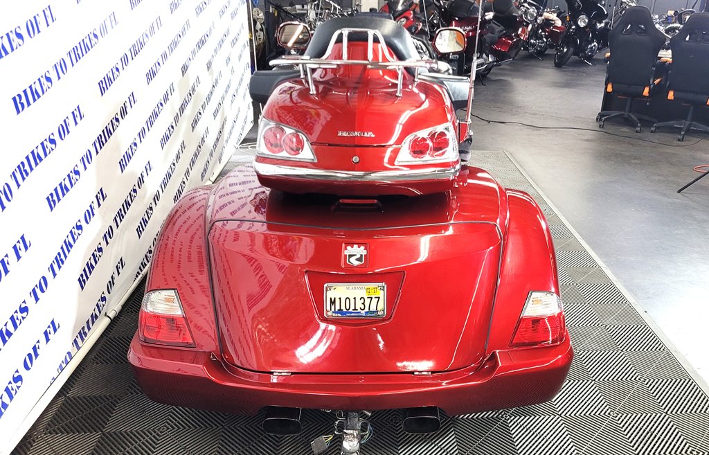 2010 Honda Goldwing GL1800 Road - $25,000