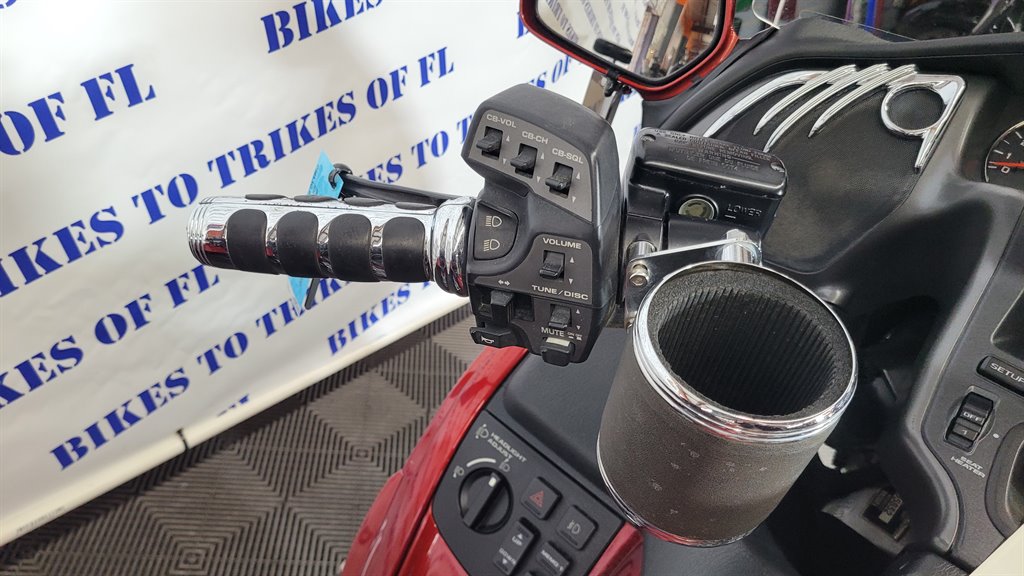 2010 Honda Goldwing GL1800 Road - $25,000