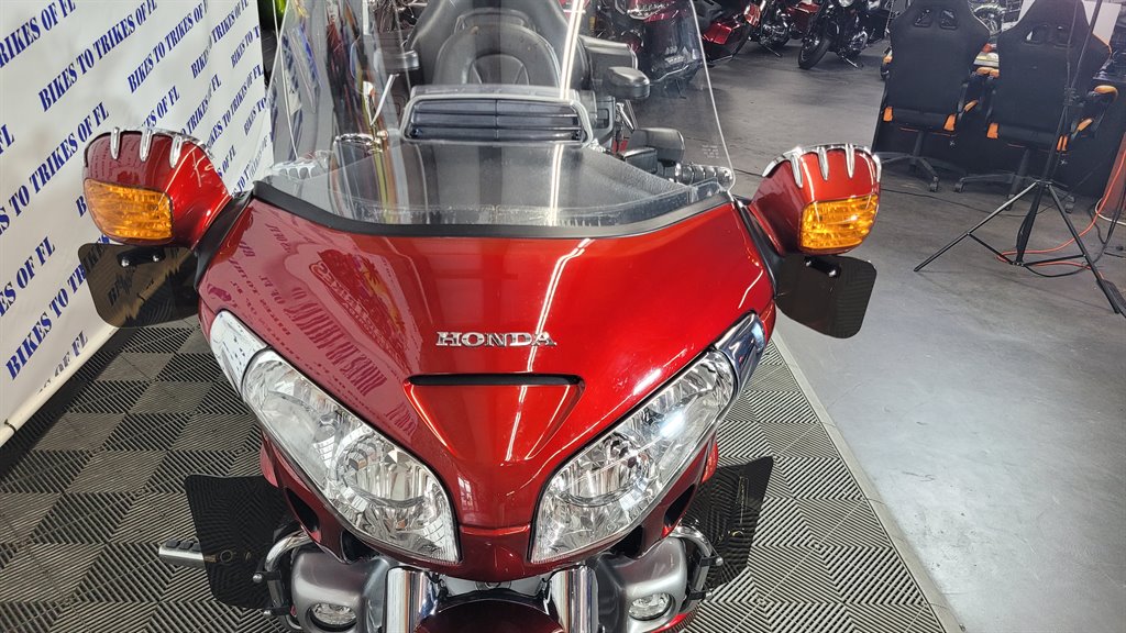 2010 Honda Goldwing GL1800 Road - $25,000