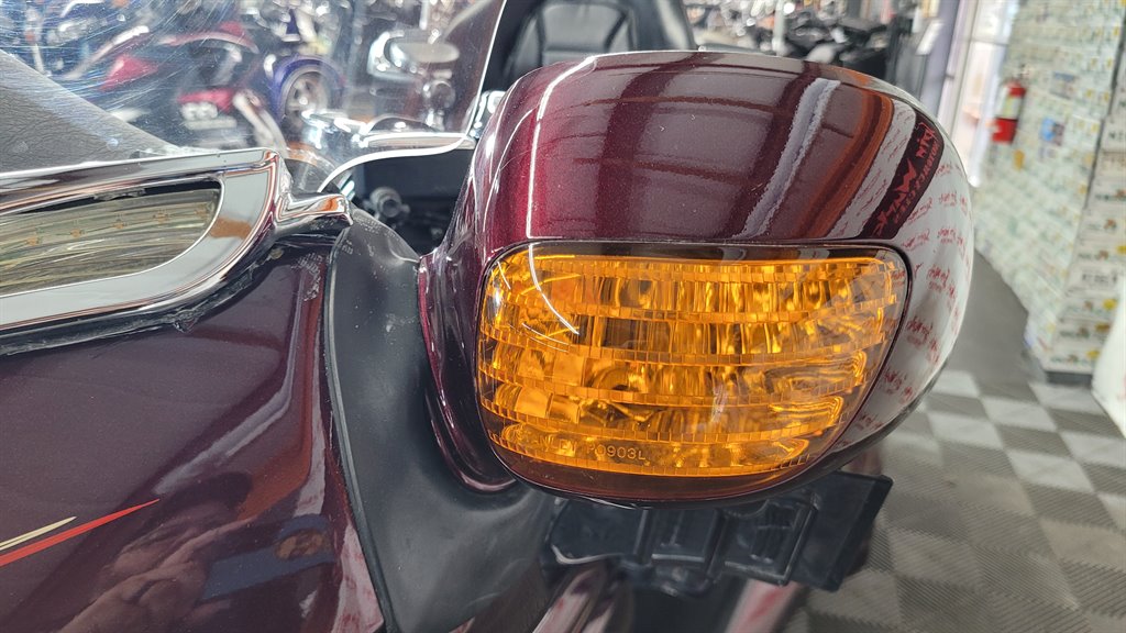 2008 Honda Gold Wing - $20,000