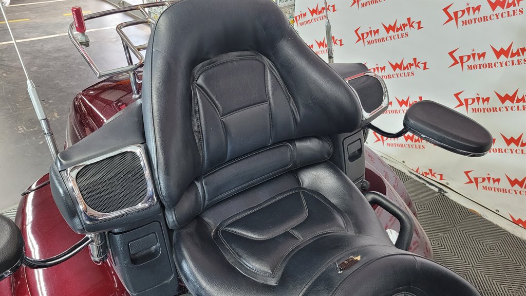 2008 Honda Gold Wing - $20,000