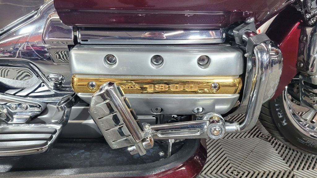 2008 Honda Gold Wing - $20,000