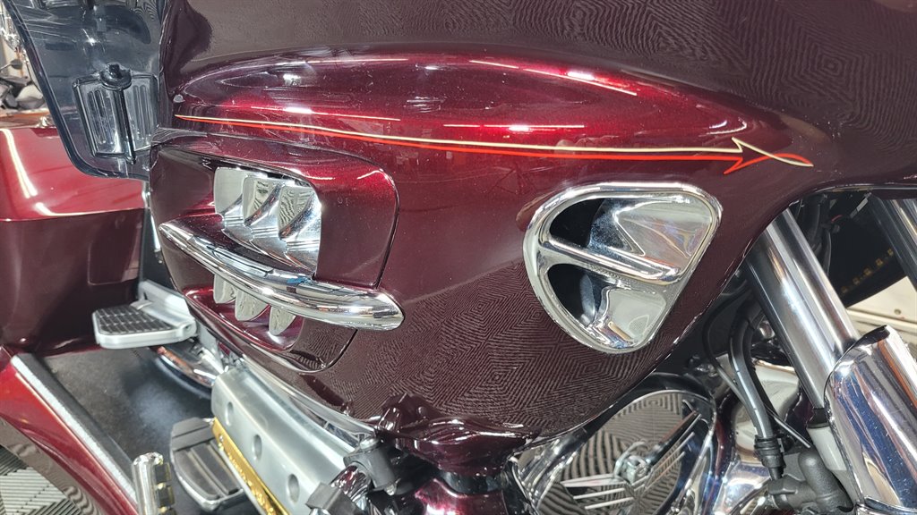 2008 Honda Gold Wing - $20,000
