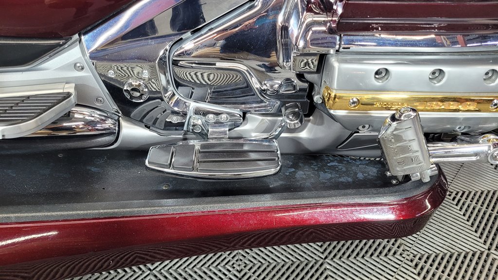 2008 Honda Gold Wing - $20,000