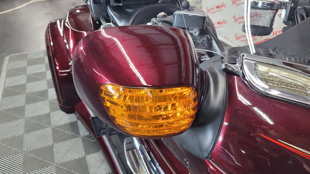2008 Honda Gold Wing - $20,000