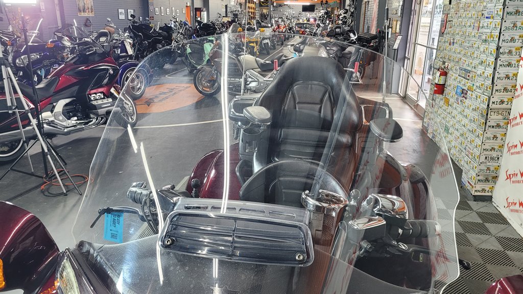2008 Honda Gold Wing - $20,000