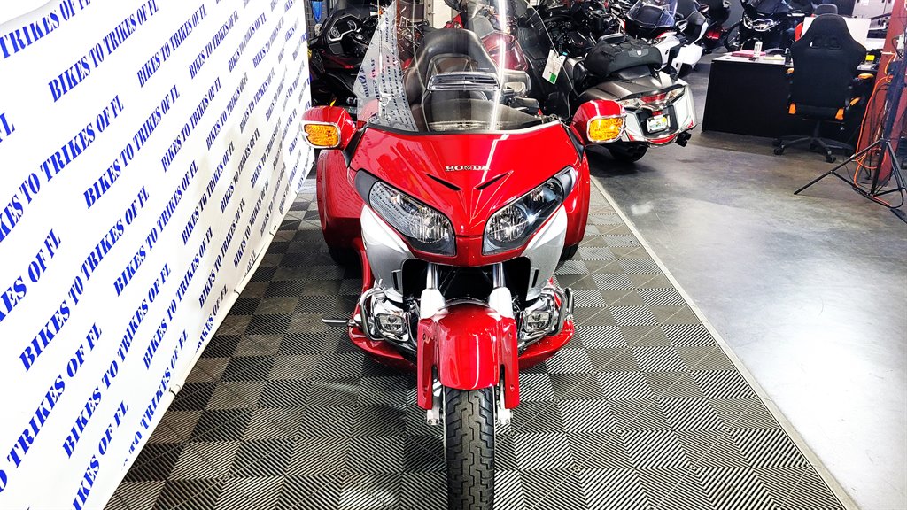 2012 Honda Goldwing GL1800 CSC  - $28,000