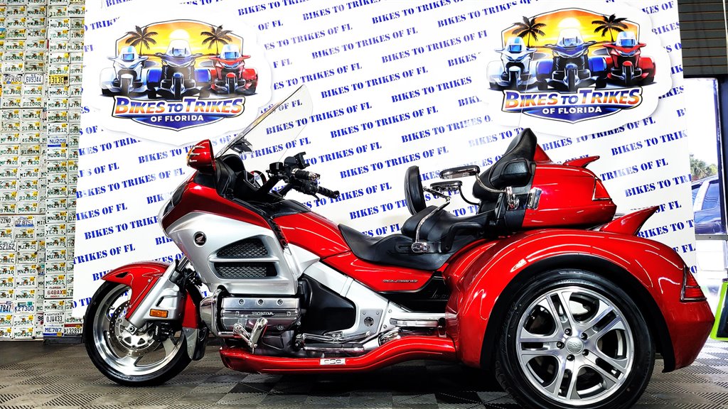 2012 Honda Goldwing GL1800 CSC  - $28,000