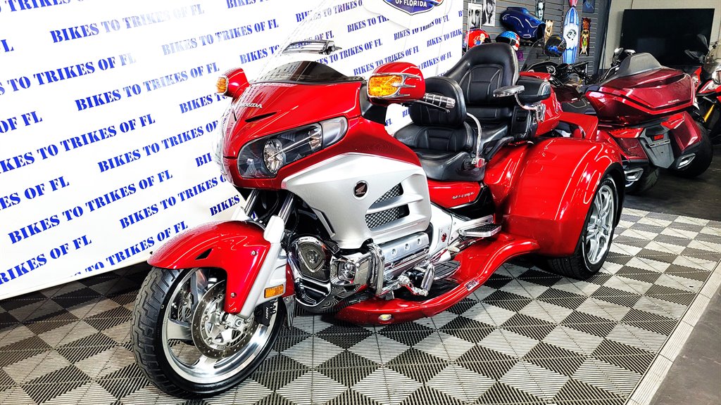 2012 Honda Goldwing GL1800 CSC  - $28,000