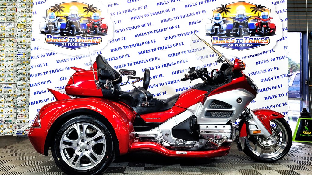 2012 Honda Goldwing GL1800 CSC  - $28,000