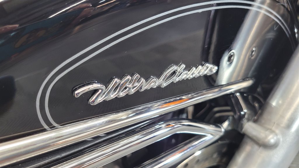 2011 Harley Davidson Ultra Classic Flhtcu - $23,000