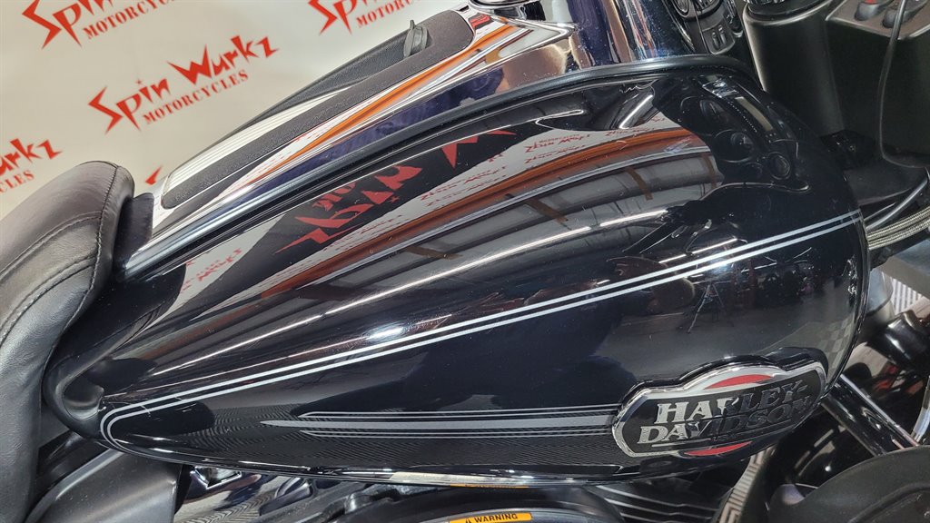 2011 Harley Davidson Ultra Classic Flhtcu - $23,000