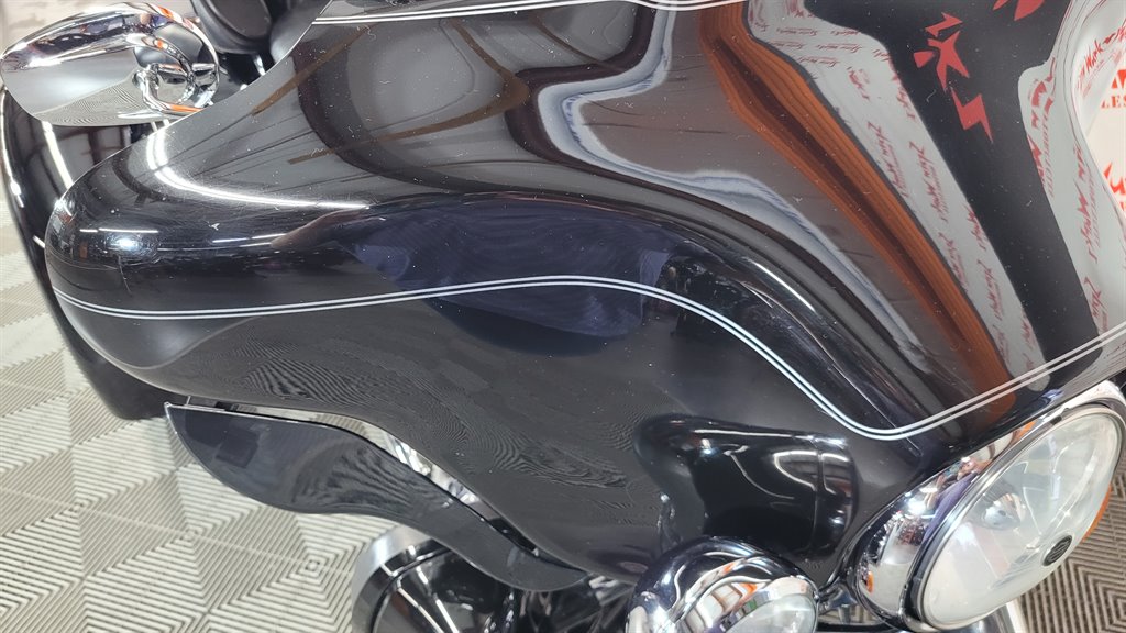2011 Harley Davidson Ultra Classic Flhtcu - $23,000