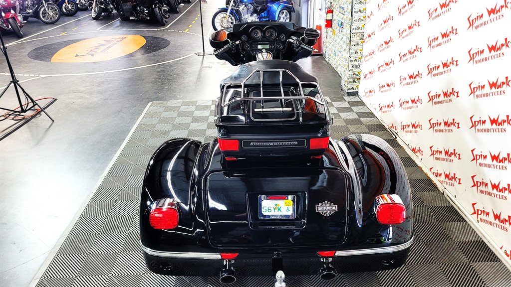 2011 Harley Davidson Ultra Classic Flhtcu - $23,000
